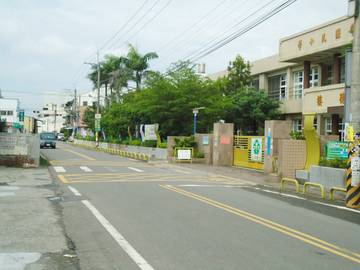 近大榮國小田II
