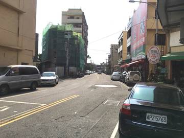 彰鹿路旁乙工店住