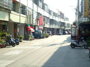 彰鹿路旁乙工店住
