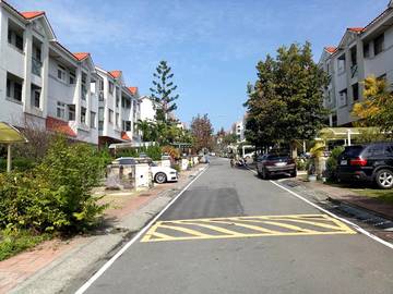 海頓總裁別墅 白沙國小高爾夫球場遇見幸福大埔黃昏市場