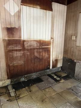 (已售出)朝陽街平房、邊間
