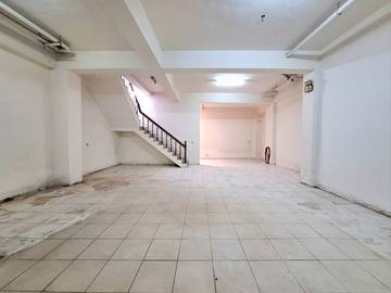 鎮東路一樓大坪數店面