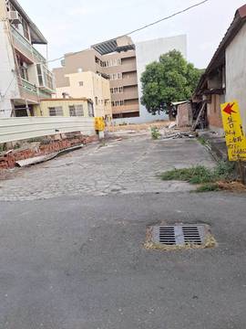 雲科-龍潭北路二面路建地
